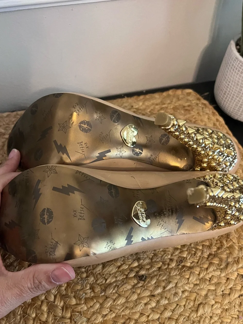 Betsey Johnson Nude Platform Pumps Gold Studded Spike Heels Size 8.5